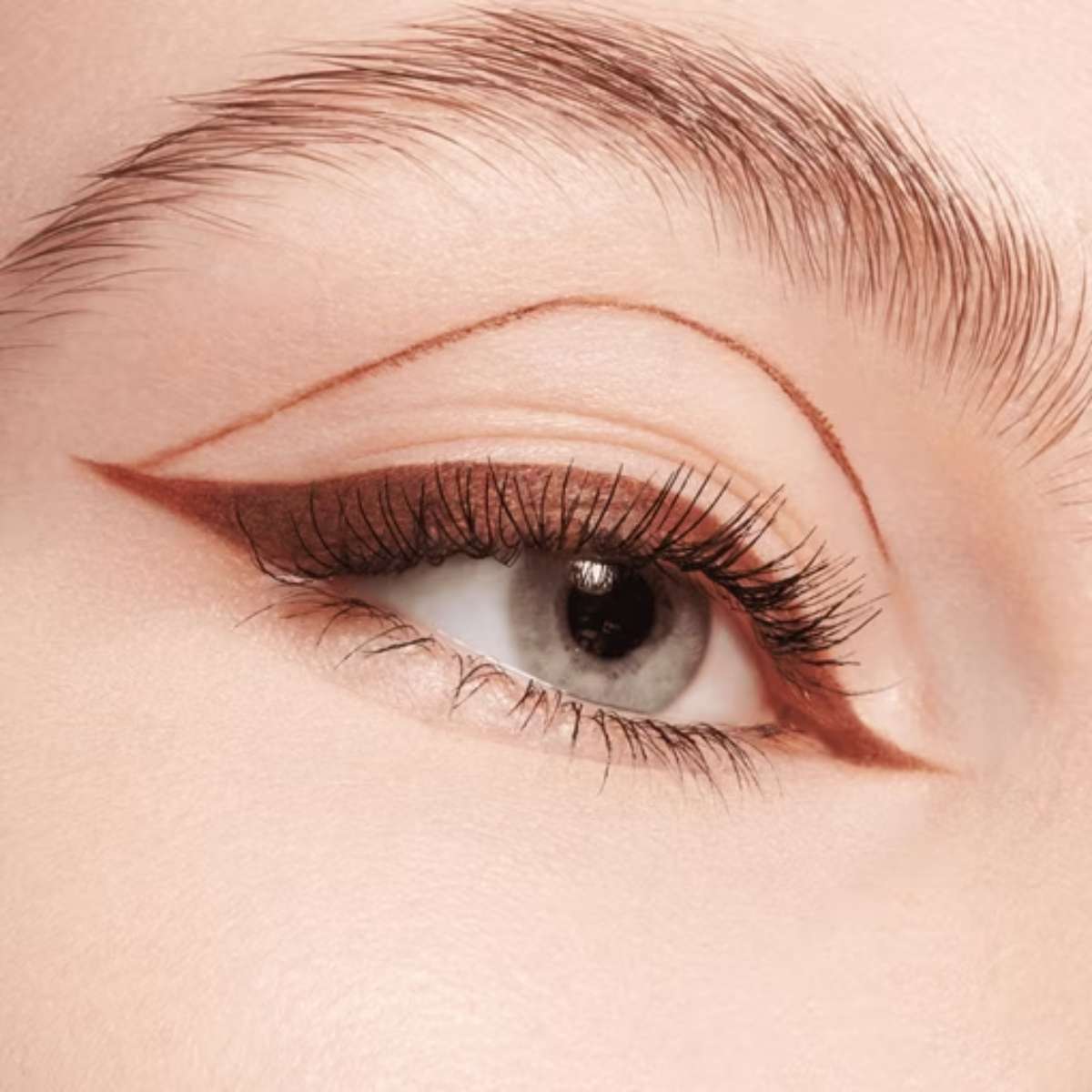 Essence STAY & PLAY Gel Eyeliner Pot