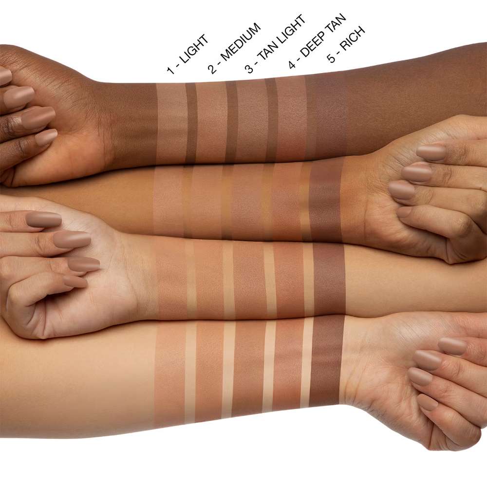 Huda Beauty GloWish Soft Radiance Bronzing Powder