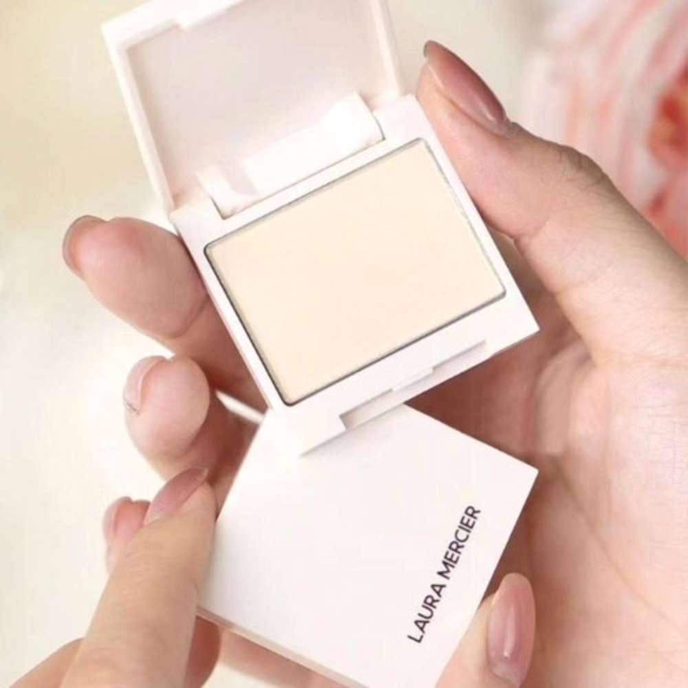 Laura Mercier Ultra-Blur Talc-Free Pressed Setting Powder