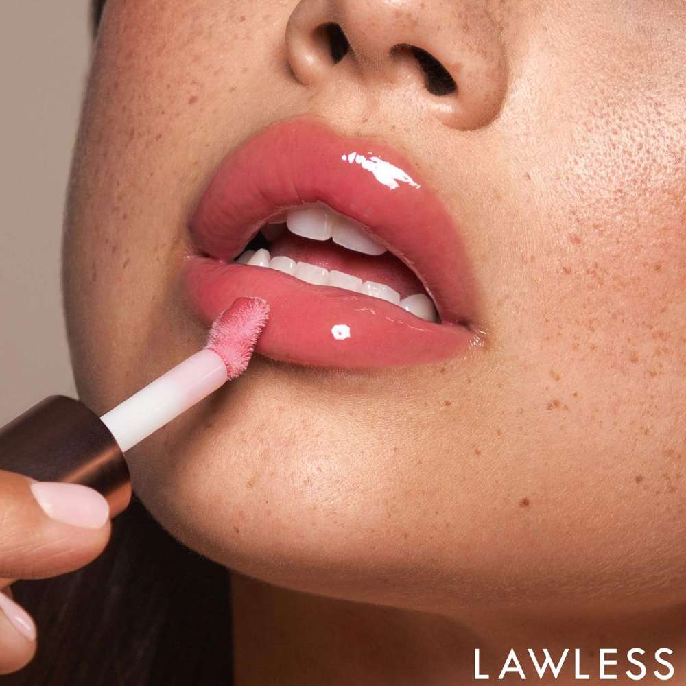 LAWLESS Forget The Filler Lip-Plumping Line-Smoothing Gloss