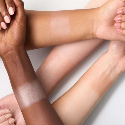 Essence Pure Nude Highlighter