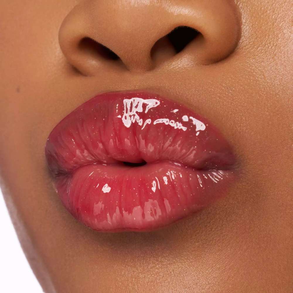 Essence CHILI BOMB Shiny Lip Gloss